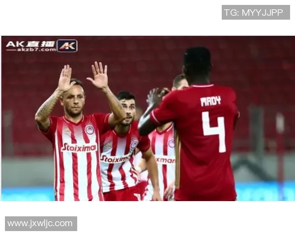 塞萨洛尼基与奥林匹亚科斯激战在即球迷期待精彩对决与历史交锋